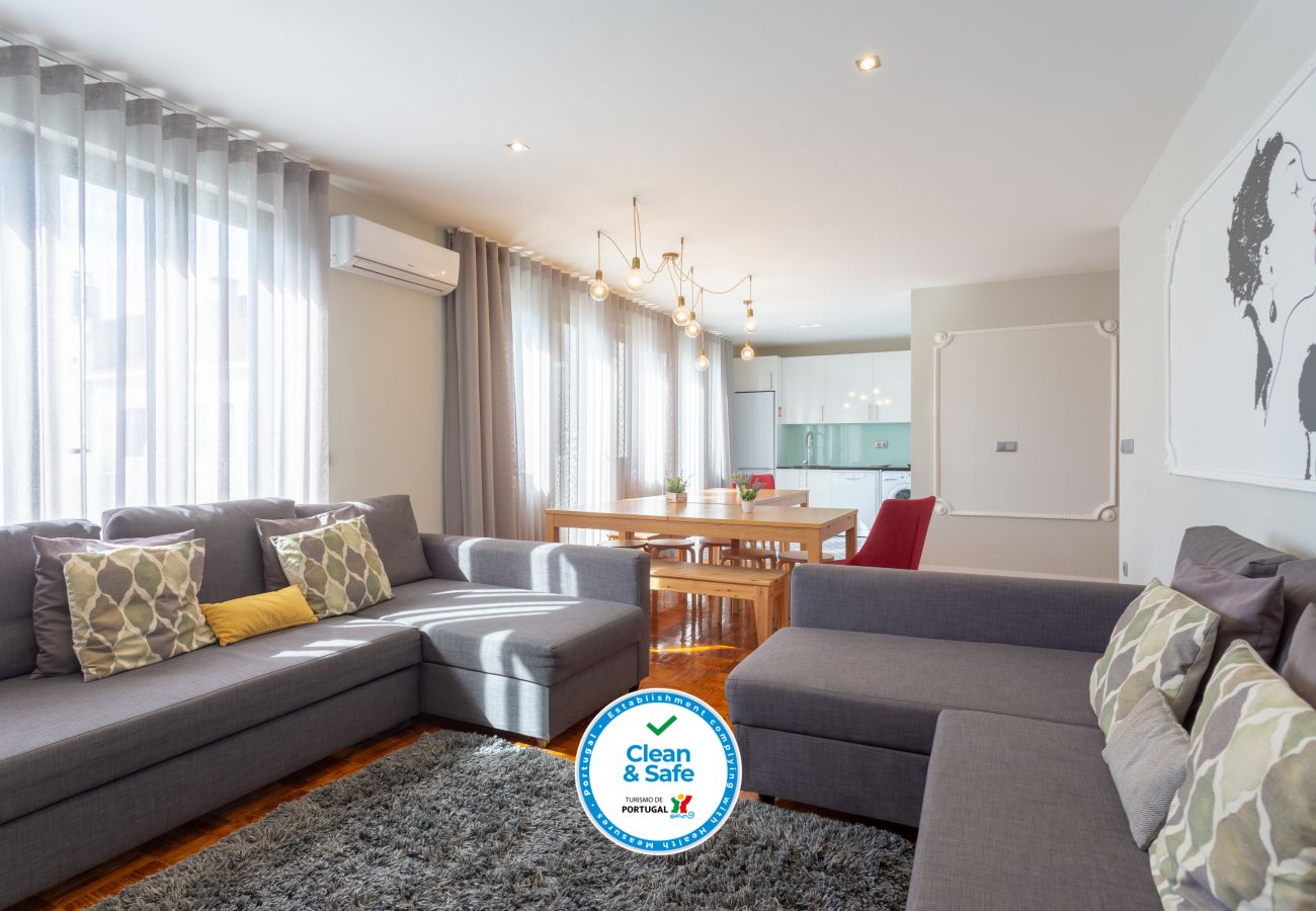 Apartamento en Oporto - Apartamento de 5 habitaciones cerca de la estación de metro [TR5]