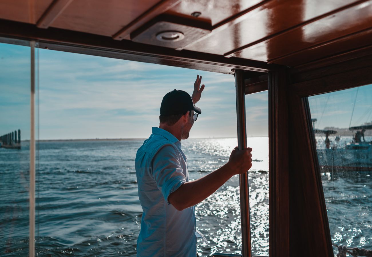 Barco en Vila Nova de Gaia - Night on Board Chris-Craft Douro Experience