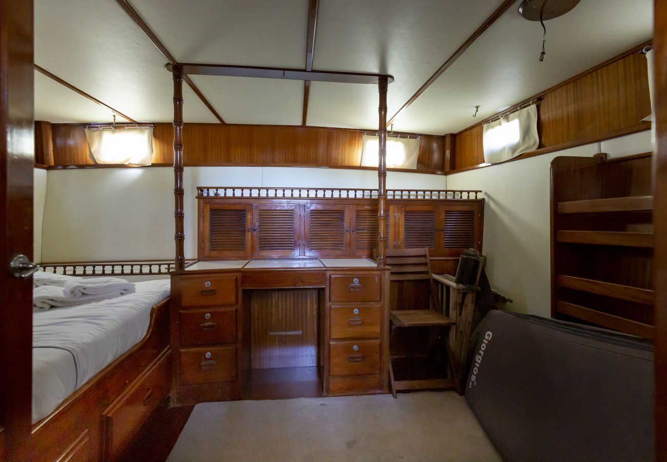 Barco en Vila Nova de Gaia - Night on Board Classic Wooden Boat