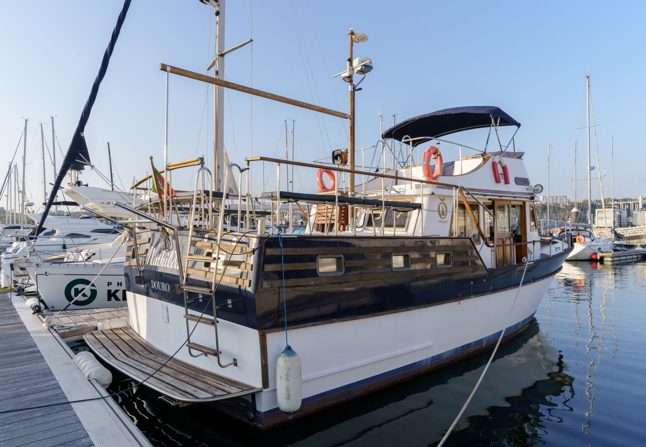 Barco en Vila Nova de Gaia - Night on Board Classic Wooden Boat