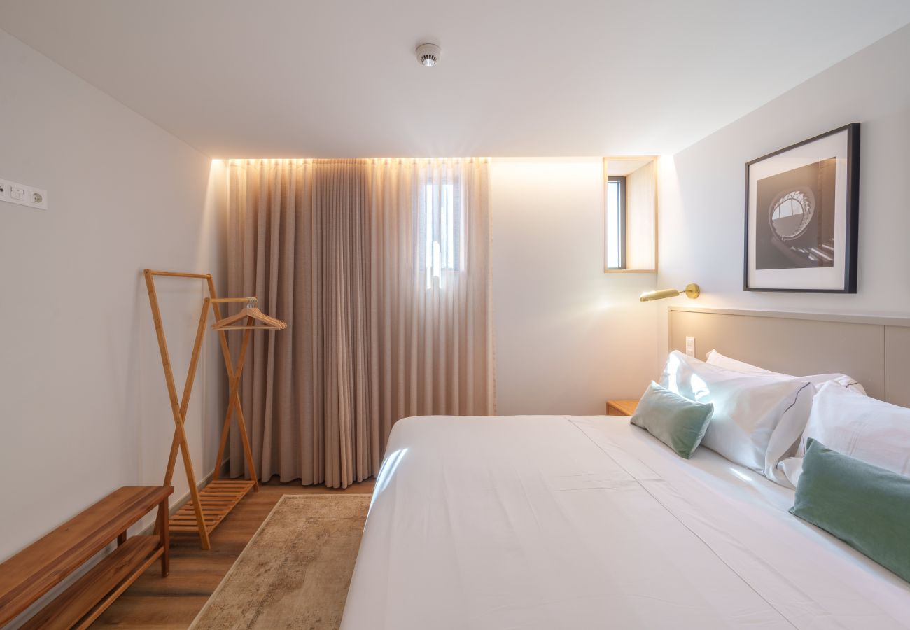 Apartamento en Oporto - Feel Porto Firmeza Coworking & Flat 4.4 