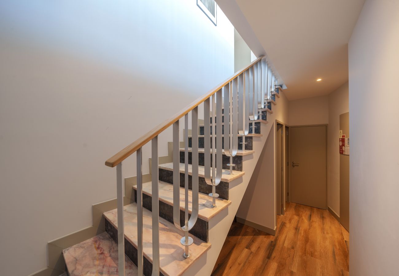 Apartamento en Oporto - Feel Porto Firmeza Coworking & Flat 4.4 