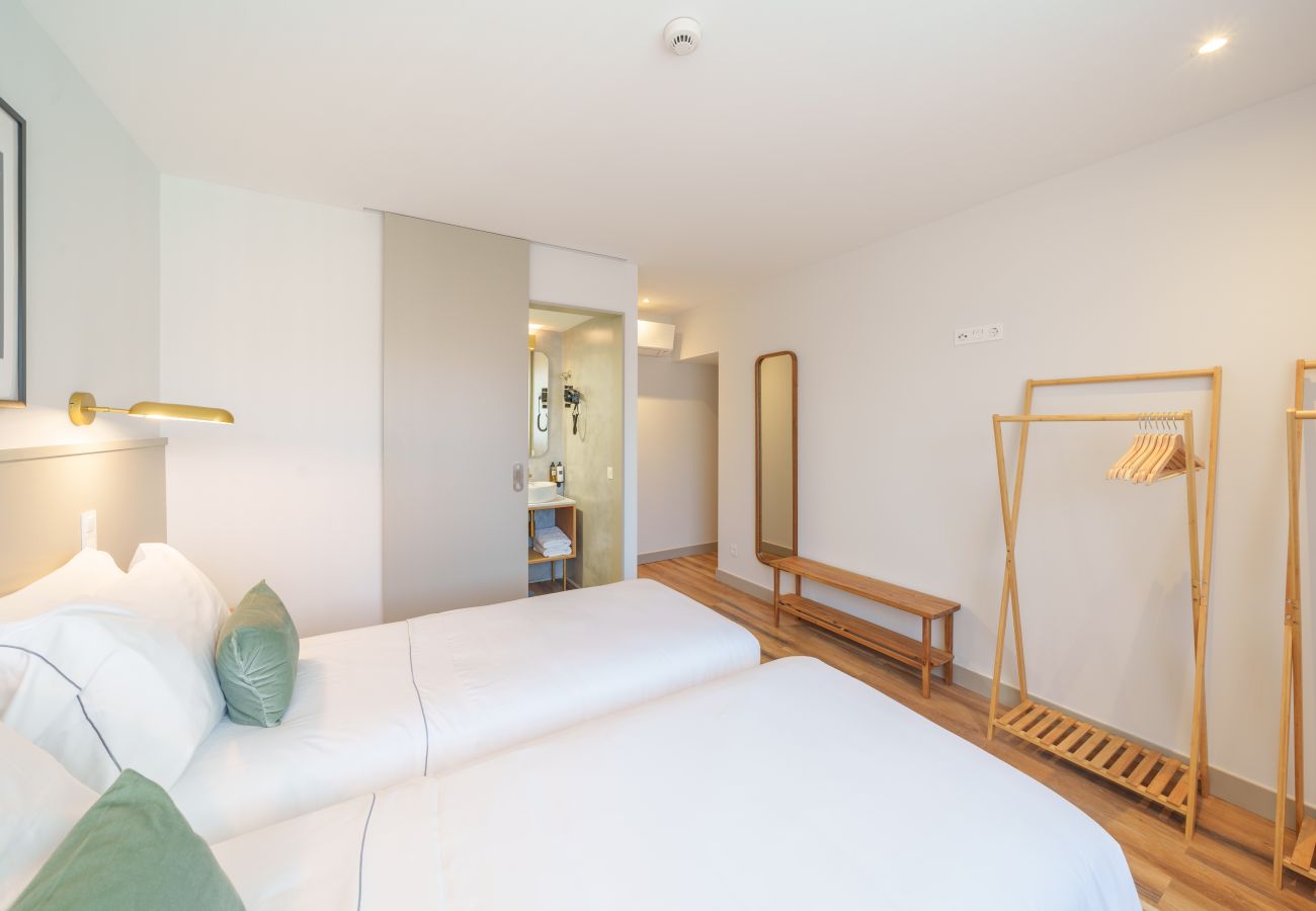 Apartamento en Oporto - Feel Porto Firmeza Coworking & Flat 4.4 