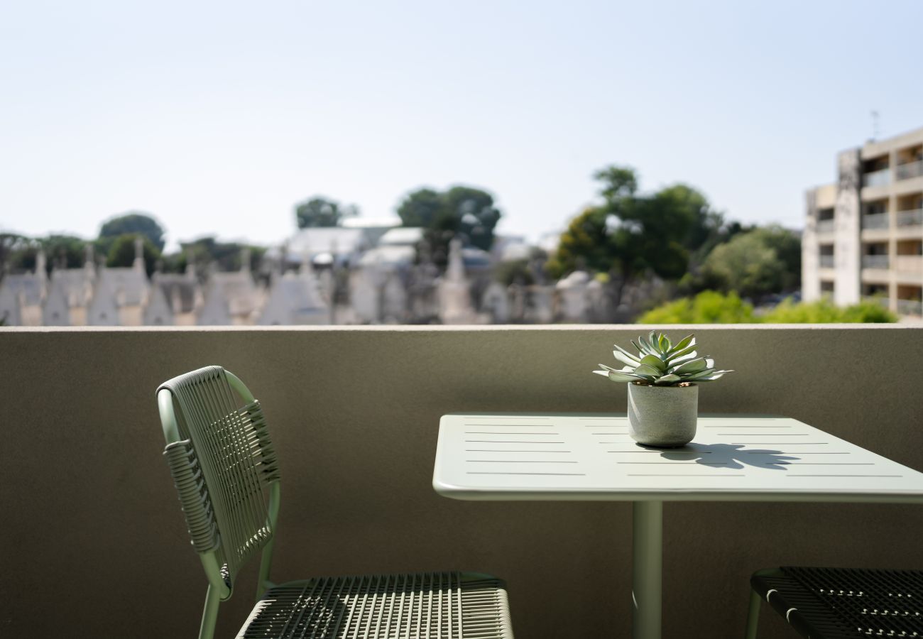 Séjour d'affaires avec balcon et emplacement incontournable