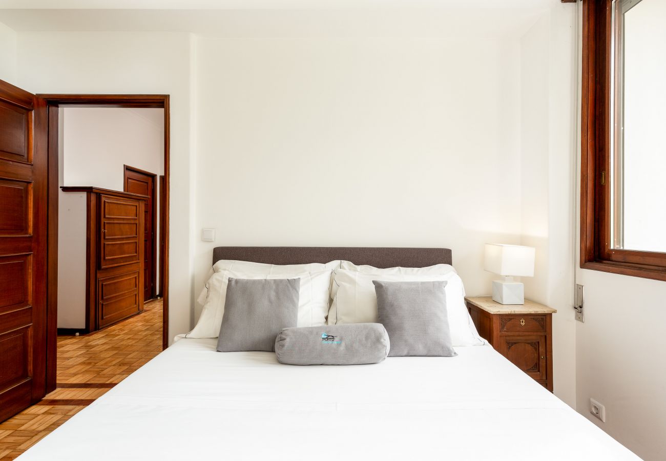Appartement à Porto - Appartement de 3 chambres dans le centre de Porto [STVI]