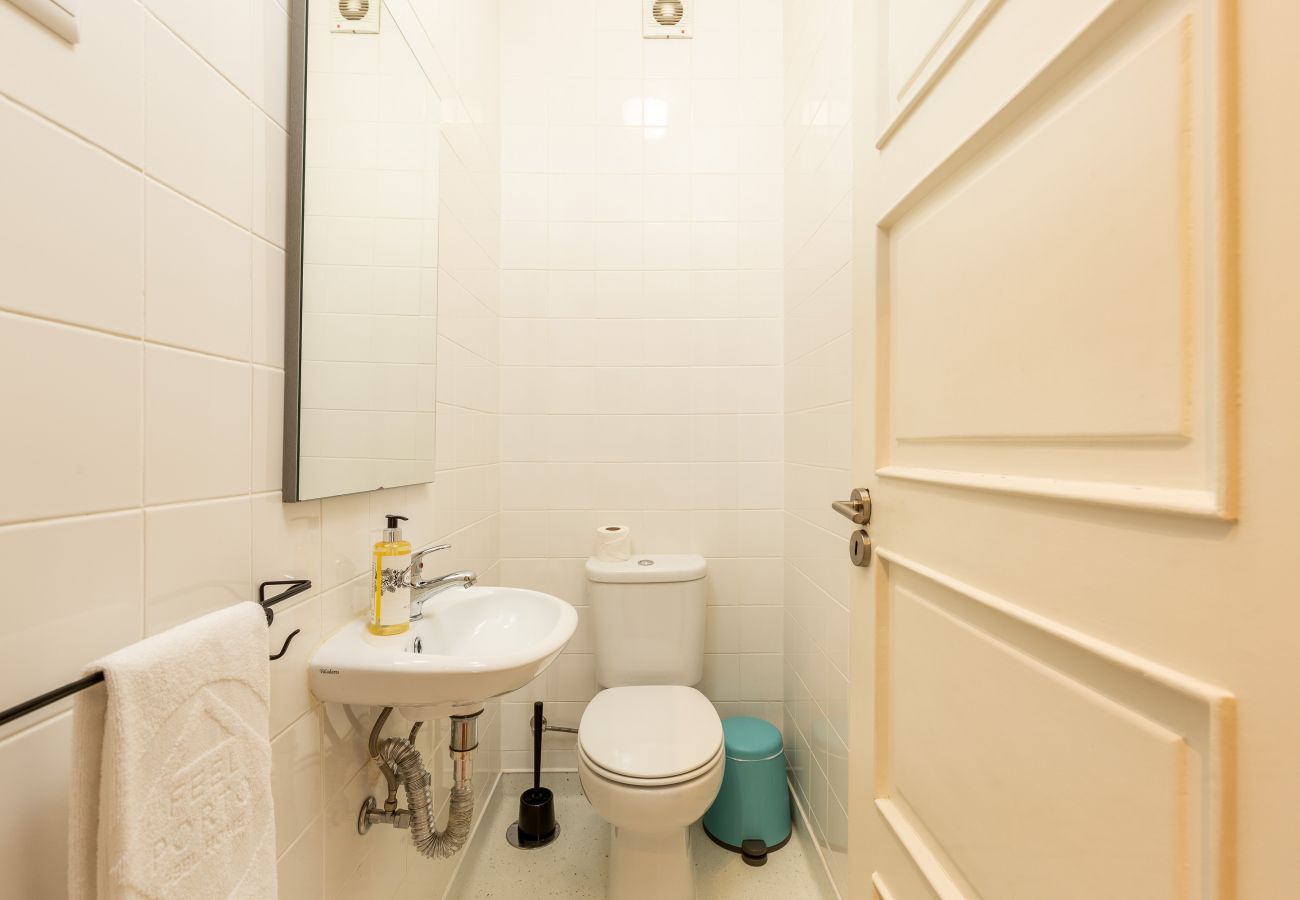 Appartement à Porto - Appartement de 2 chambres dans le centre-ville de Porto [STIV]